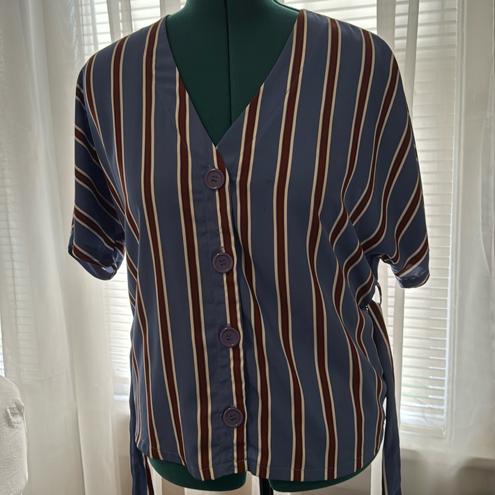 Striped Blouse - Picture 2 of 4